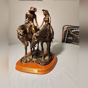 Montana Silversmiths Brown Equestrian Sculpture Art